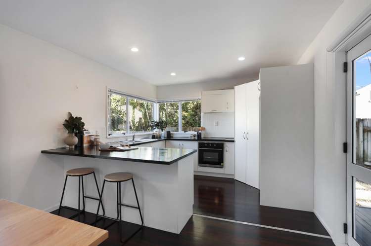 50a Godley Road Green Bay_11