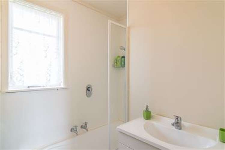 88 Rata Road Raumati Beach_11