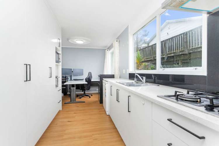 2/35a Woodglen Road Glen Eden_10