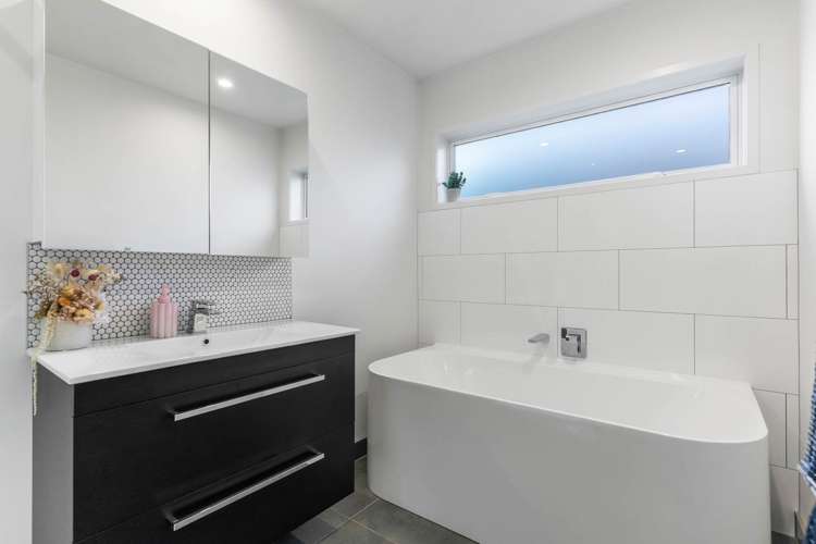 6 Abernethy Way Patumahoe_17