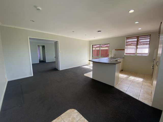 45 Morewa Place Takanini_3