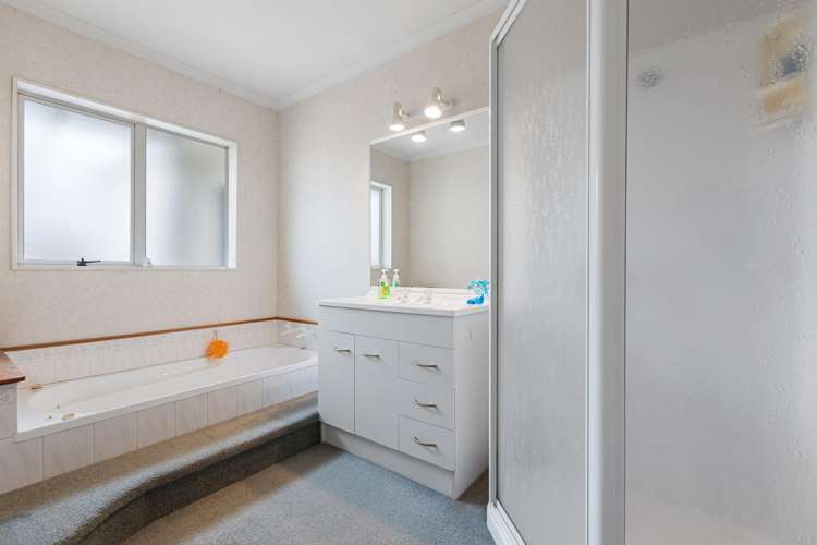 156 Pacific View Road Papamoa_13