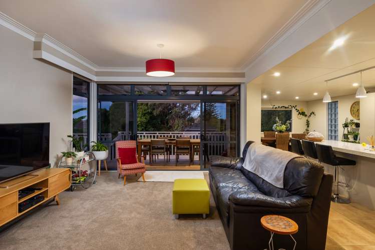 18 Alexis Avenue Mount Albert_24