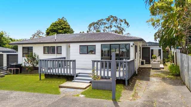 1/18 Frobisher Way Clendon Park_2