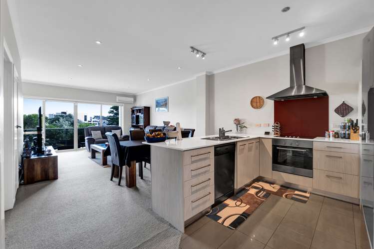 7/16 Ronald Street Strandon_7