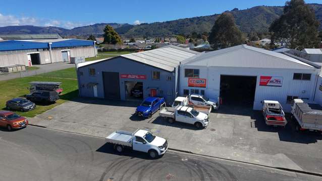 56 Montgomery Crescent Clouston Park_4