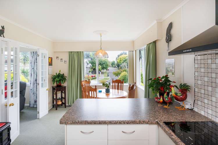 23 Fairview Avenue Feilding_10