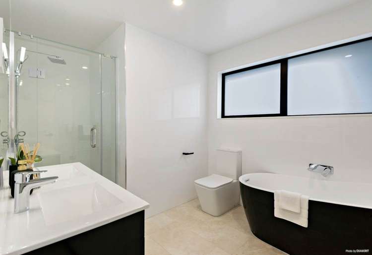 16A Eaton Road Hillsborough_5
