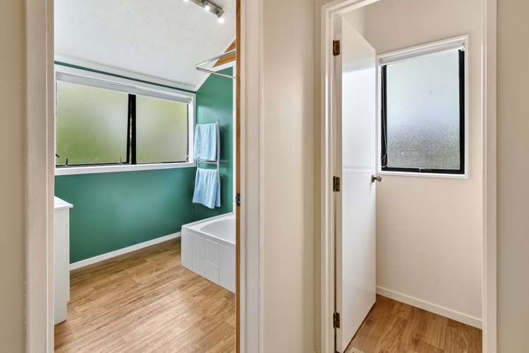 38 Eugenia Rise Totara Heights_8