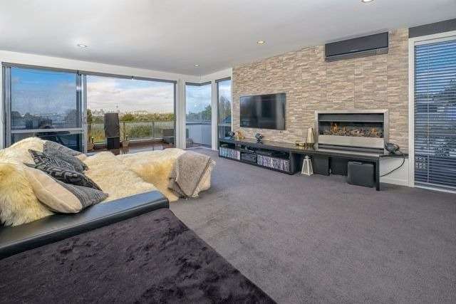 1/100 Lake Road Northcote_3