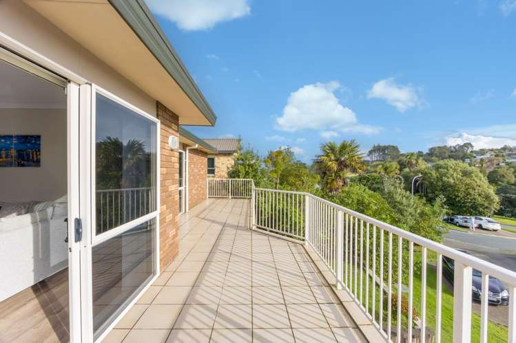 8 Greenway Rise Gulf Harbour_4