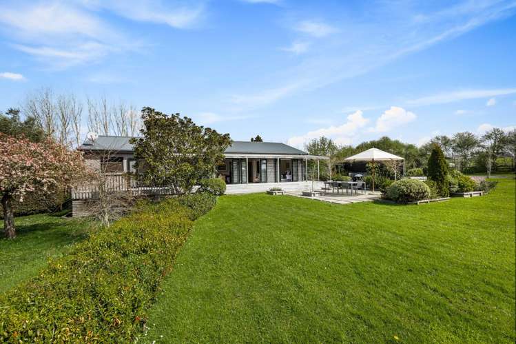 2 Valley Road Waitoki_22