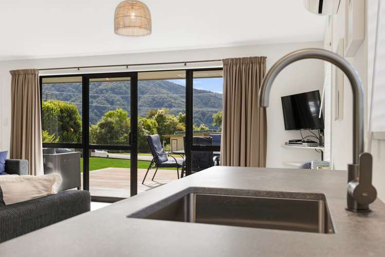 1992 Queen Charlotte Drive Marlborough Sounds_11