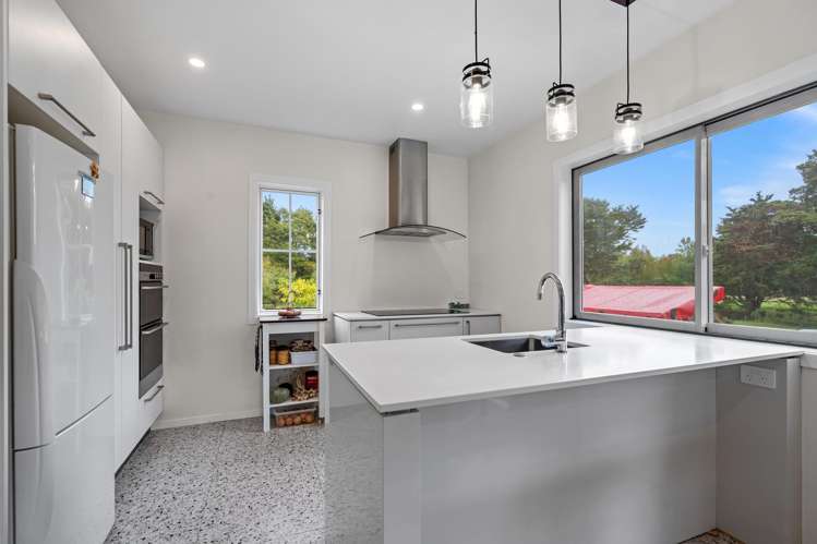 6 Tavinor Road Otaika Valley_28