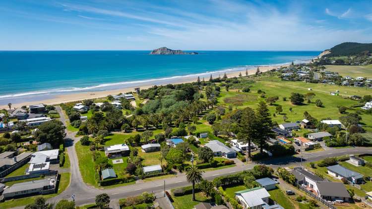 33 and 35 Airini Road Waimarama_23