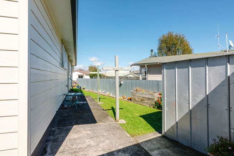 17 Burns Street Dannevirke_16