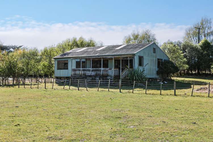 284 White Road Waipawa_23