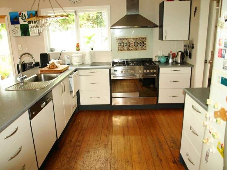 27 Putiki Road Ostend_6