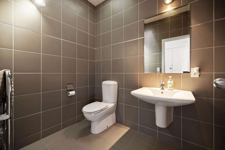 56A Belfast Terrace Queenstown Hill_16