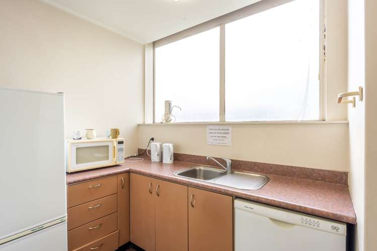 Unit 3/300 Queen Street City Centre_14