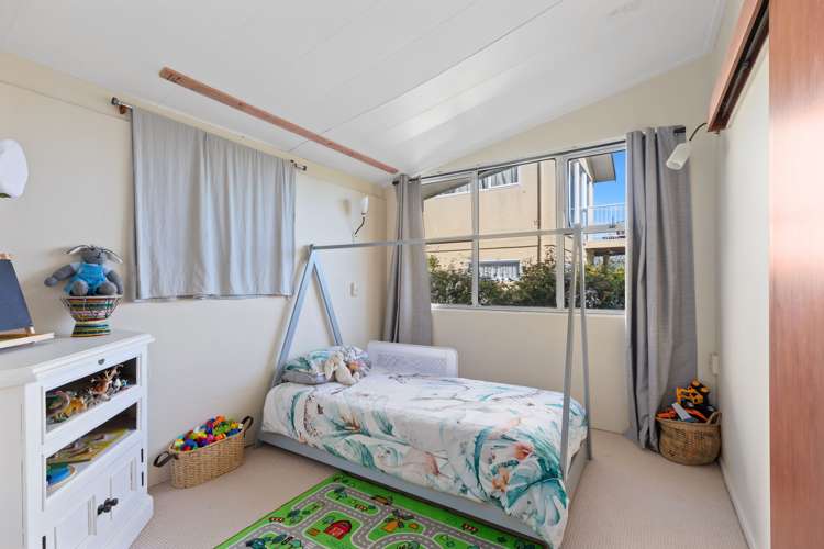 220 Welcome Bay Road Welcome Bay_17