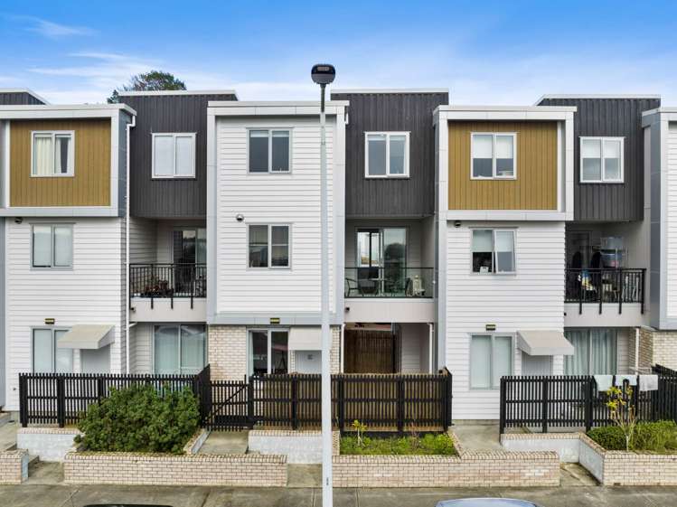 23 Ceramic Lane New Lynn_19