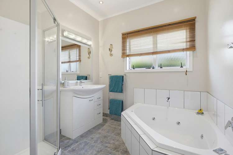 62 Tireti Road Titahi Bay_16