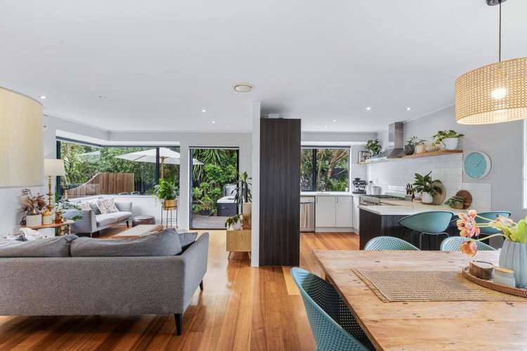 11 Donald Street Stanmore Bay_6