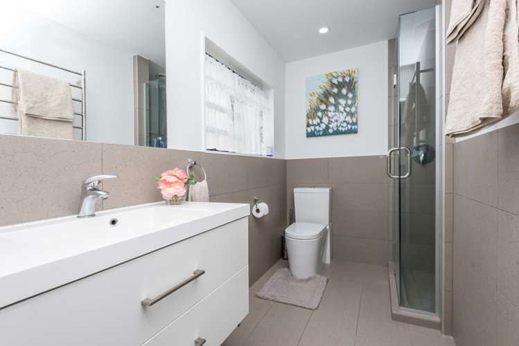 2/78 Moore Street Howick_19