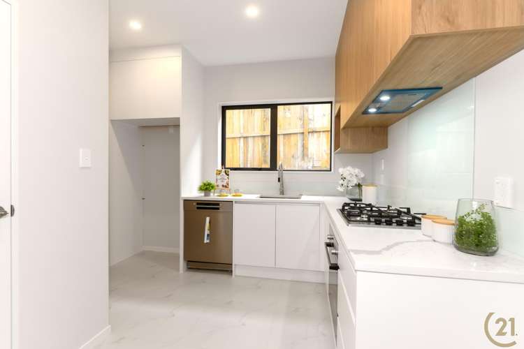 38B Rogan Street Hillsborough_12