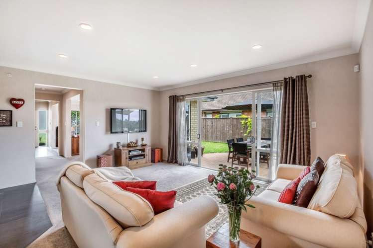 34 Stranraer Crescent Wattle Downs_12