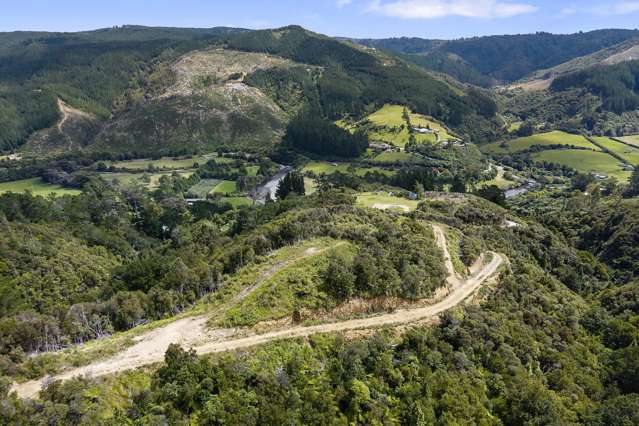 Your Dream Haven Awaits in Akatarawa!