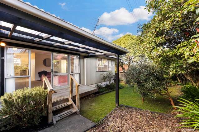 2/34 Reynella Drive Massey_3