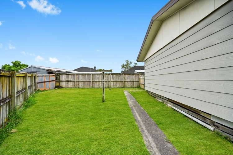 12b Byron Road Enderley_21