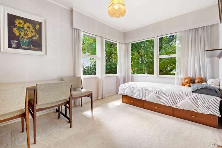 18 Dennis Avenue Hillpark_14