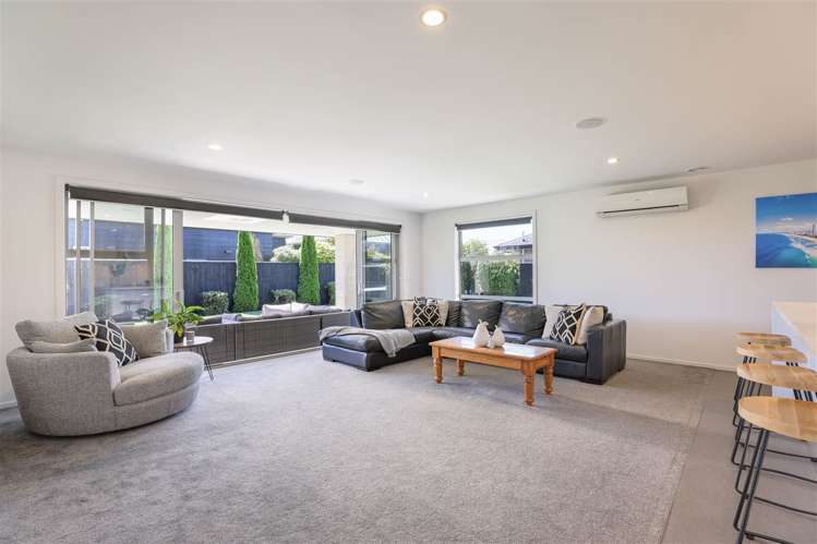 42 Charlesworth Drive Allenton_5