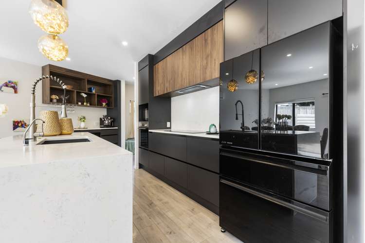 5a Hemsway Place Sunnyhills_8