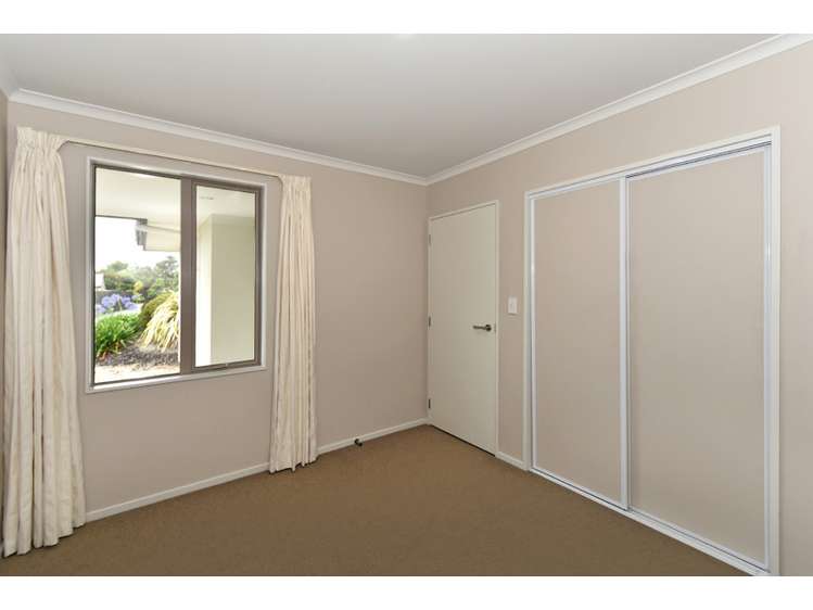 1 Kendall View Stoke_18