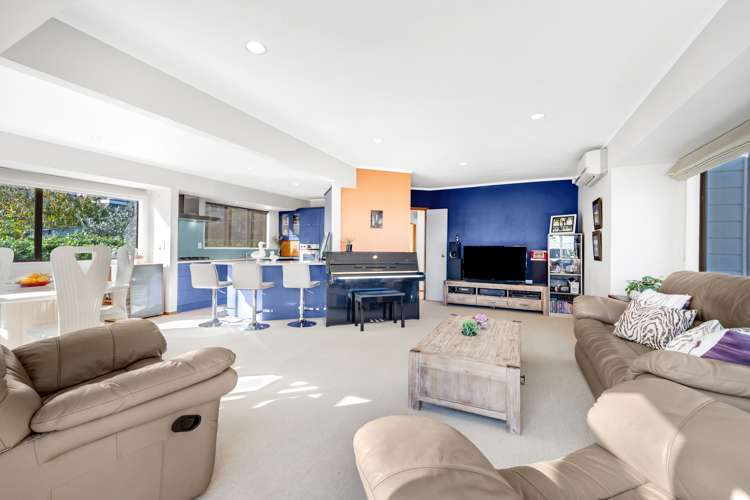 2/28 Devon Road Bucklands Beach_7