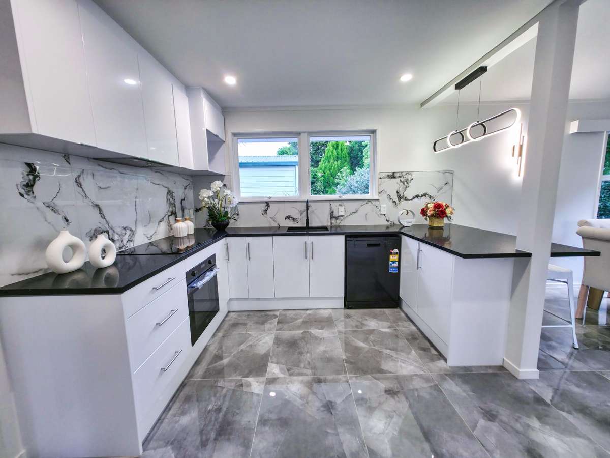 11 Hillcrest Grove_1