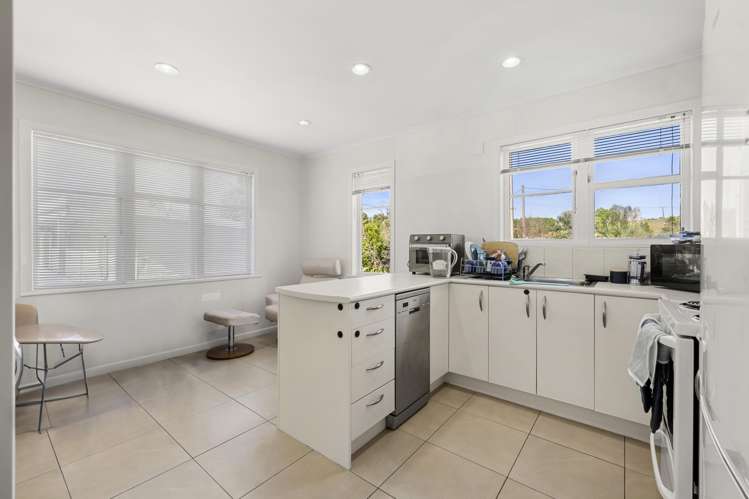 19 Nau Mai Road Raglan_17