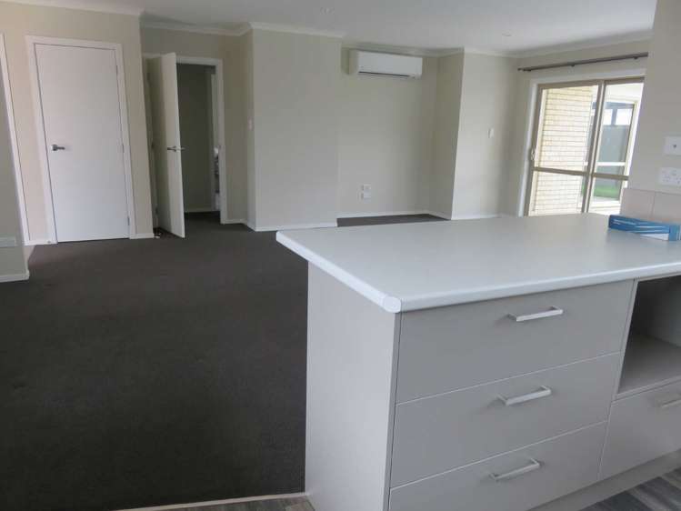 36 Saxbys Road Glenview_11