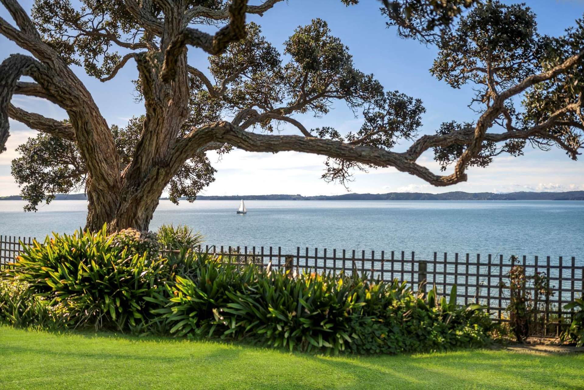 33 Pohutukawa Road Beachlands_0