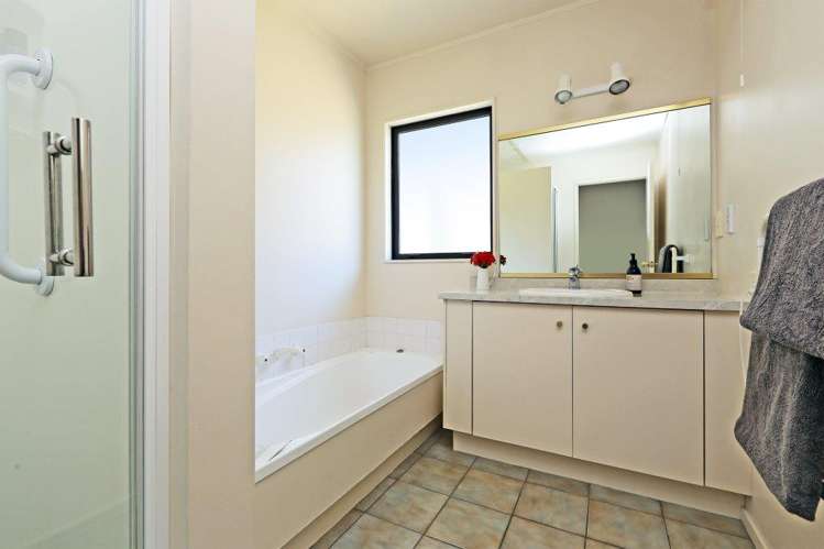 5 Woodlands Drive Havelock North_10