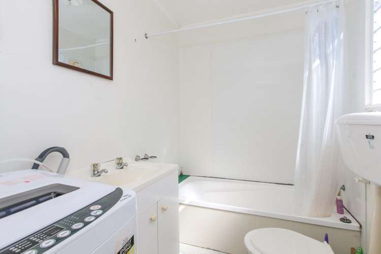 4a Brandon Road Glen Eden_11