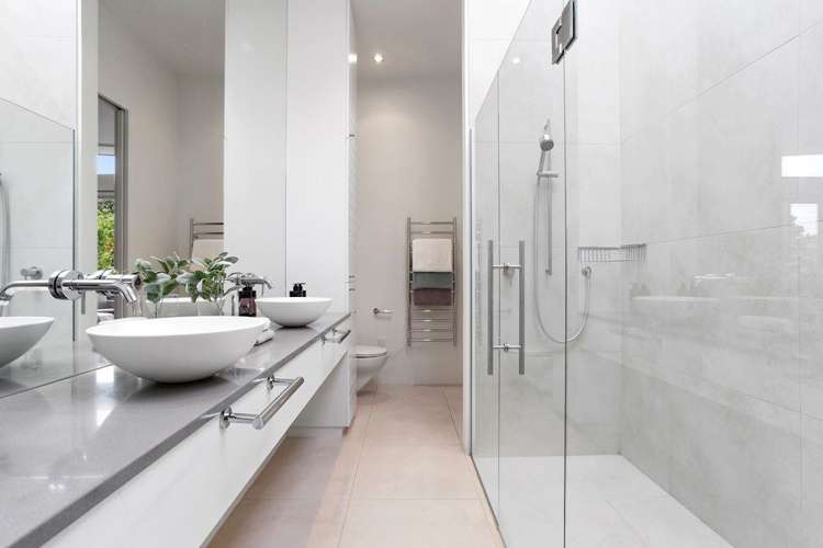 2/6 Parr Terrace Castor Bay_11