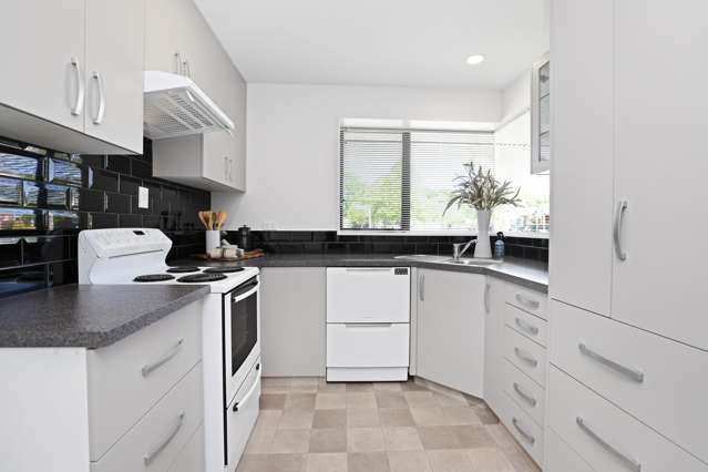 8 Reighton Drive Allenton_2