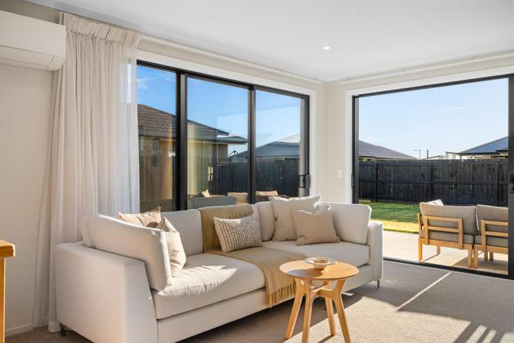 28 Rose Manor Drive Springlands_20