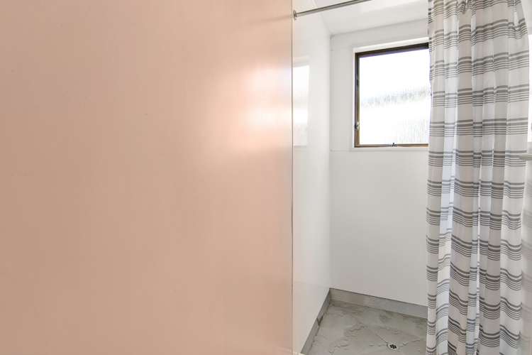 86 Olympus Way Richmond_16