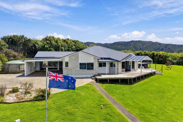 306 Barrier View Road_0